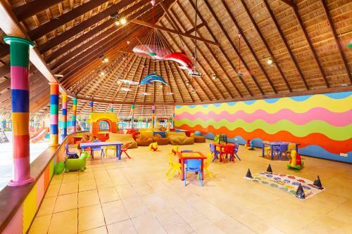 Hotel Kuredu Island Resort & Spa