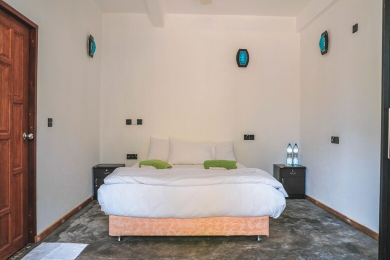 Hostal Rasdhoo Dive Lodge