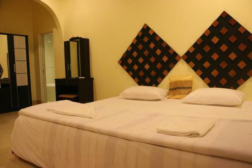 Hostal Ras Beach Inn
