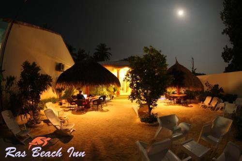 Hostal Ras Beach Inn
