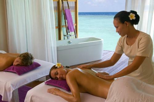 Hotel Veligandu Island Resort & Spa