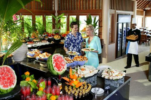 Hotel Veligandu Island Resort & Spa