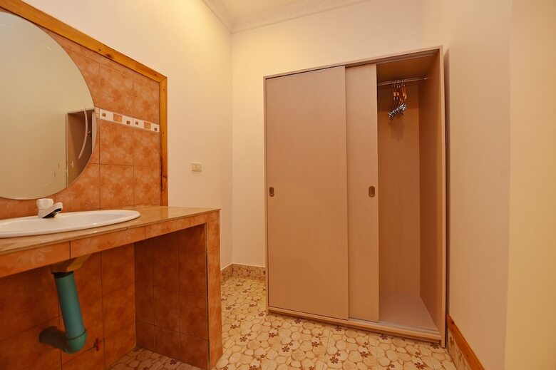 Hostal Rasdhoo Relax Inn