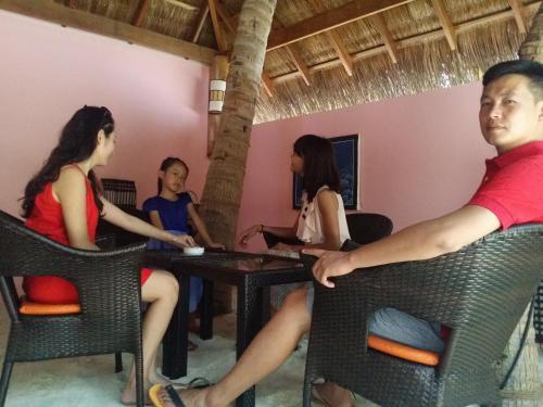 Hostal Rasdhoo Coralville