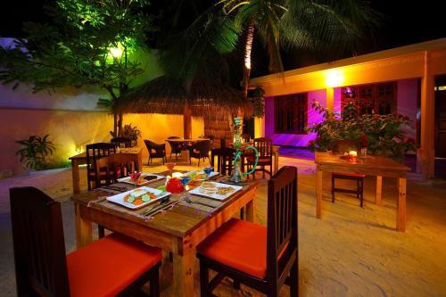 Hostal Rasdhoo Coralville