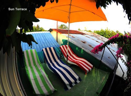 Hostal Equity Beach Holiday Bungalow