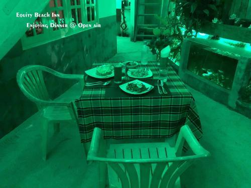 Hostal Equity Beach Inn