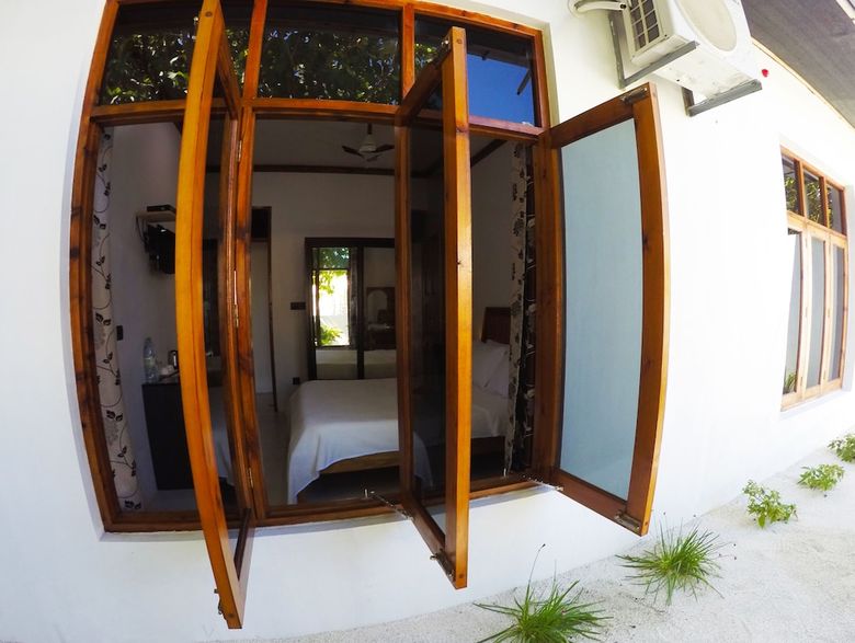 Hostal Ithaa Beach Maldives