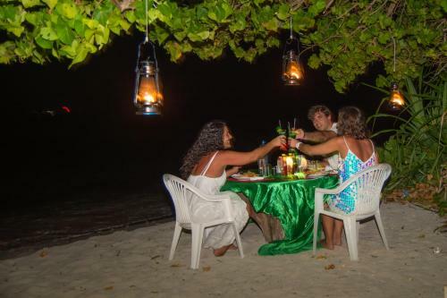 Hostal Kuri Beach View Inn