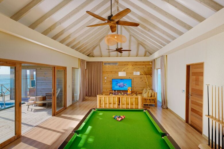 Hotel You & Me Maldives