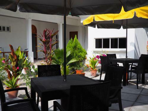 Hostal Equator Homestay