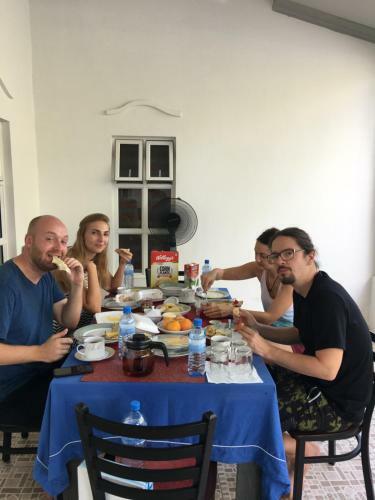 Hostal Equator Homestay
