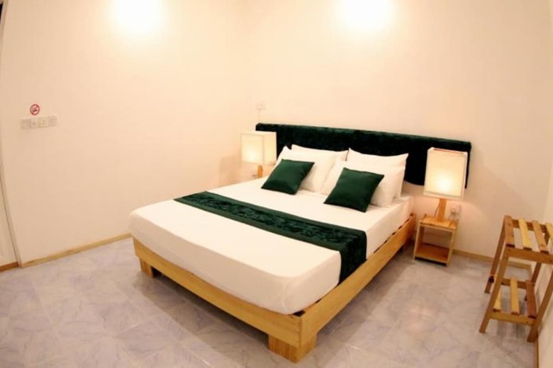 Hostal Ethereal Inn