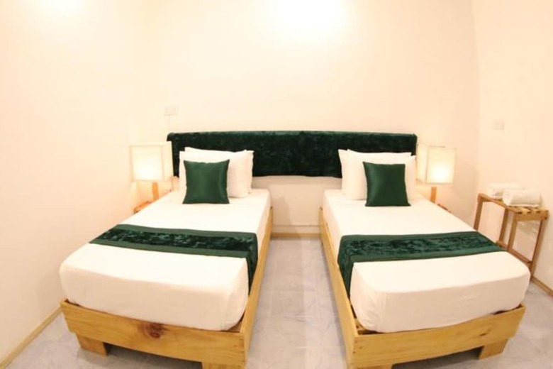 Hostal Ethereal Inn