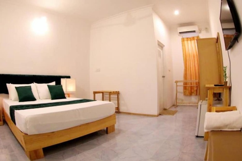 Hostal Ethereal Inn