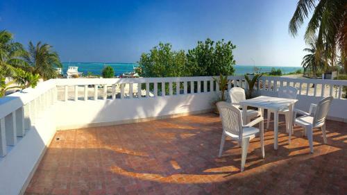 Hostal Faza View Inn