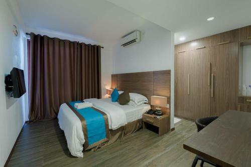 Hostal Beachwood Hotel And Spa At Maafushi