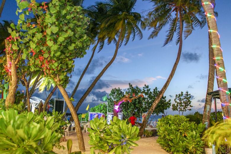 Hostal Salt Beach Hotel