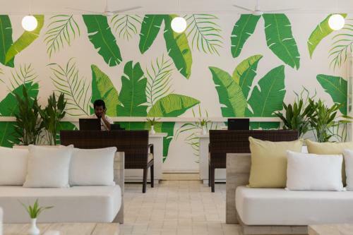 Hotel Equator Village Resort