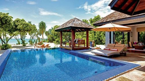 Hotel Hideaway Beach Resort & Spa