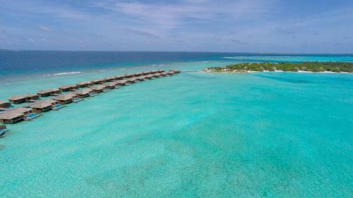 Hotel Hideaway Beach Resort & Spa