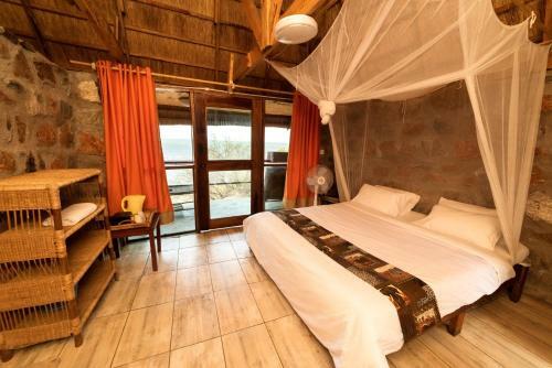Safari Beach Lodge