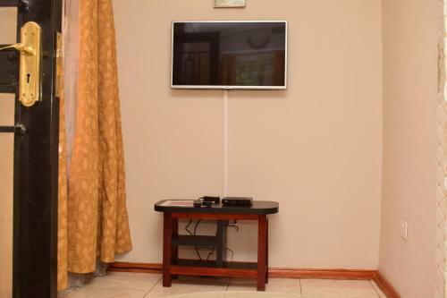 Hostal 244 Guest House