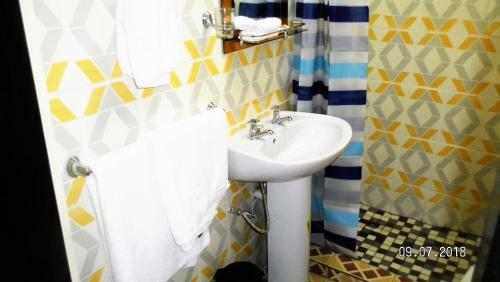 Hostal 244 Guest House