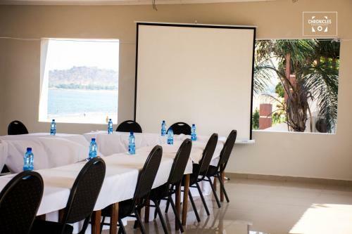 Hotel Mkunkhula Baobab Lodge