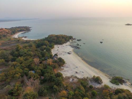 Hotel Makuzi Beach Lodge