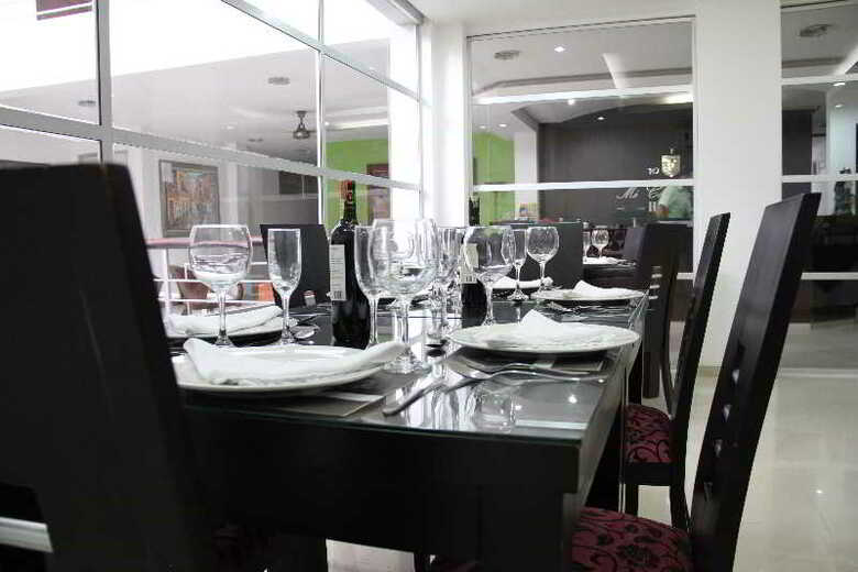 Hotel M� Corral Plaza