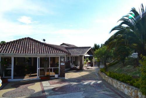 Hostal Miravalle Suites