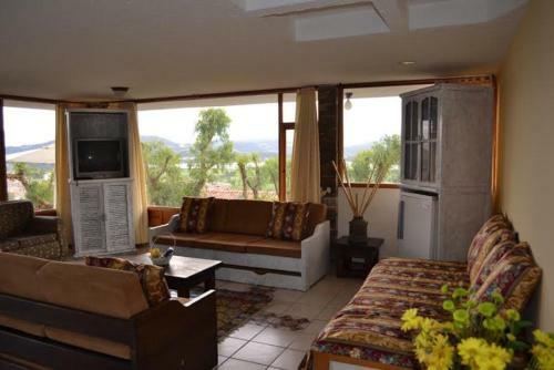 Hostal Miravalle Suites