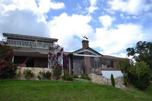 Hostal Miravalle Suites