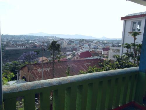 Hostal Three Palms Fianar