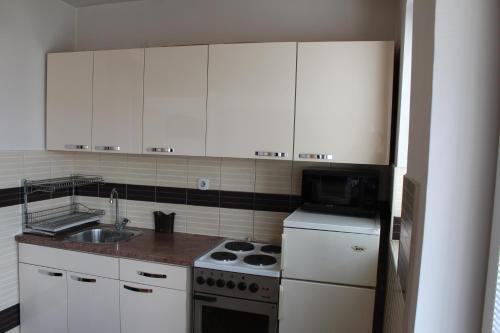 Emma Apartments A2