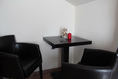Emma Apartments