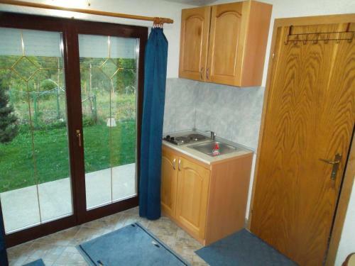 Hostal Vila Damaja-pelister