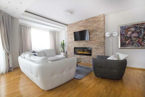 B-lux Apartment