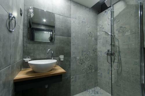 Hostal Ara