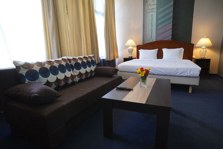 Hostel Log Inn