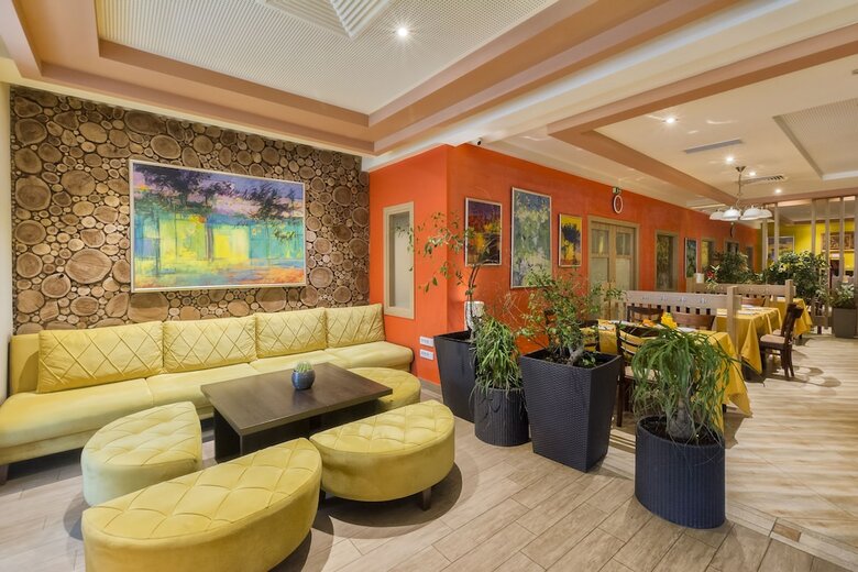 Hotel Lirak