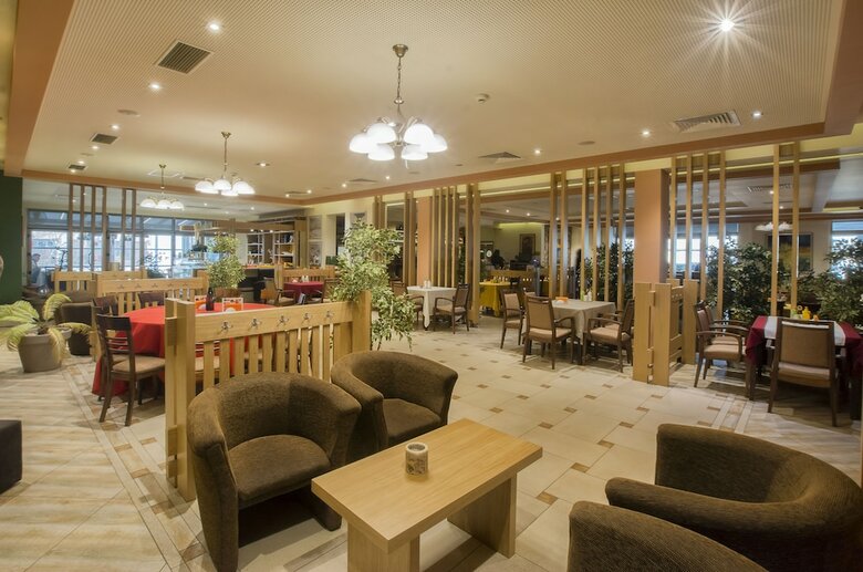 Hotel Lirak