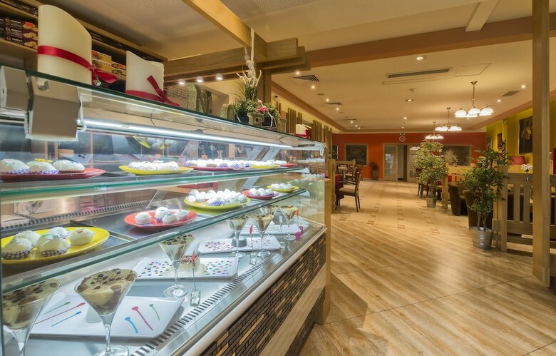 Hotel Lirak