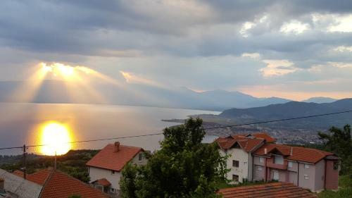 Sunset Apartments Velestovo - Ohrid
