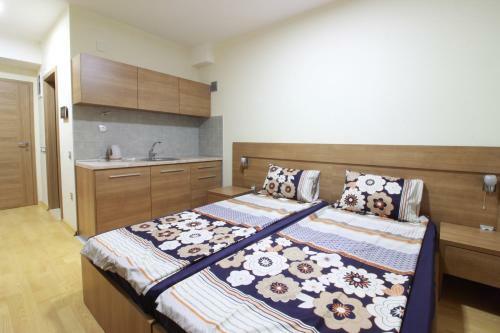 Park Diamond Apartments