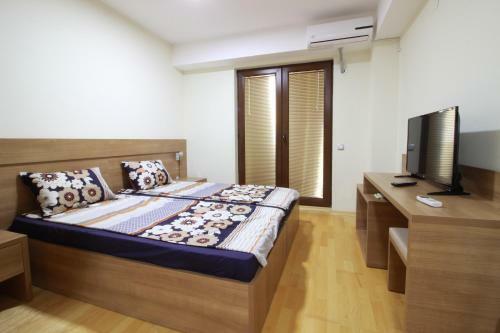 Park Diamond Apartments