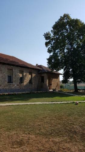 Hostel Trnovski Vetar