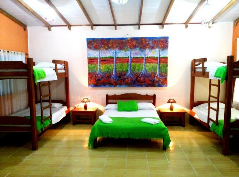 Hotel Caba�as Yakuruna