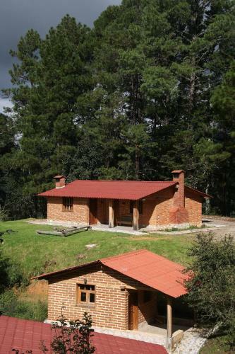 Centro Ecotur�stico Caba�as Never�a